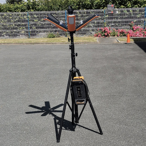 Projecteur sur pied