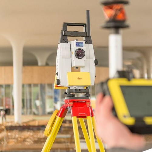 Station-Robotisée-ICR-70-leica