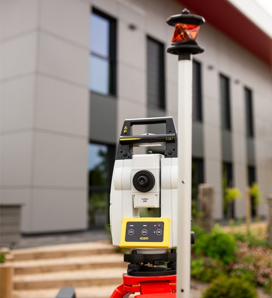 statiion leica terrassement